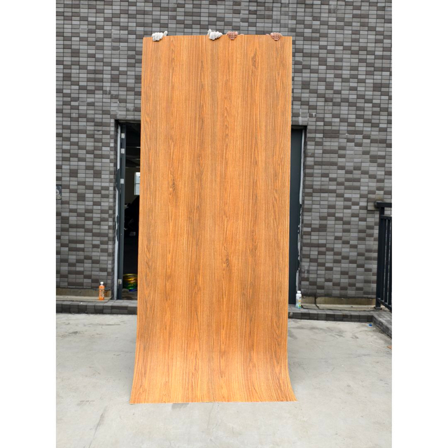 Mosaico de piedra flexible de madera de roble