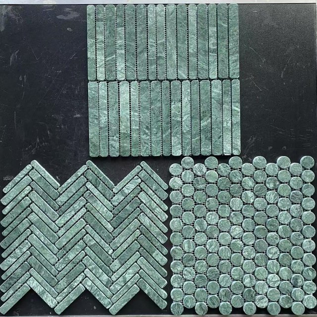 Mosaico de mármol verde indio.