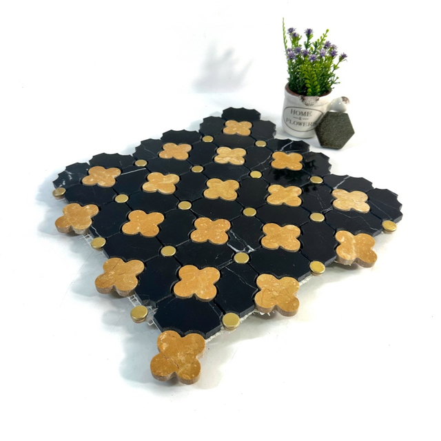 Mosaico de mármol negro