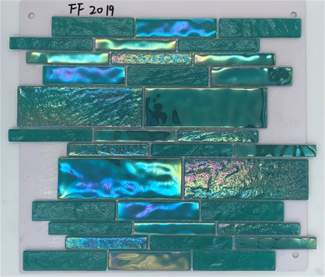 Azulejos de piscina de vidrio verde - Mirage