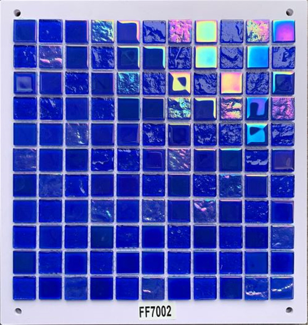 Diseños de mosaicos de vidrio para piscinas - Mirage