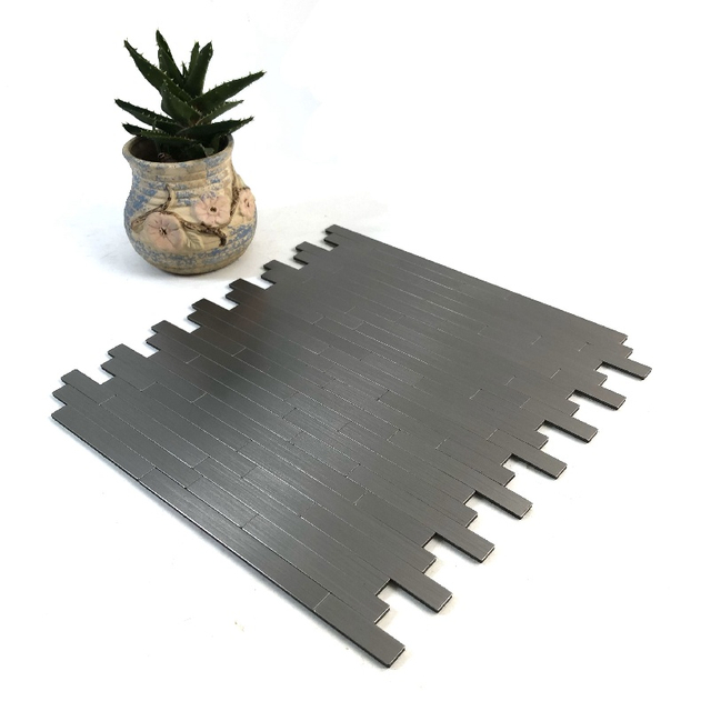 Azulejos de salpicadería de aluminio plateado