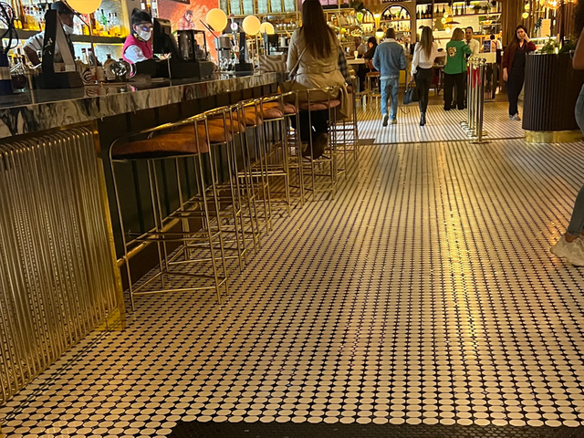 Área de ocio del centro comercial en Columbia