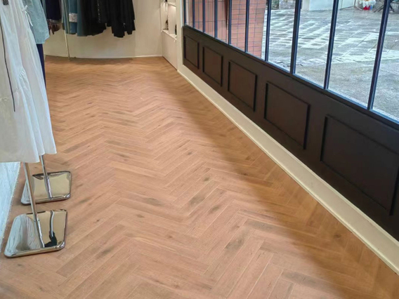 Sofistación suave: una elegante tienda de ropa en Nanjing