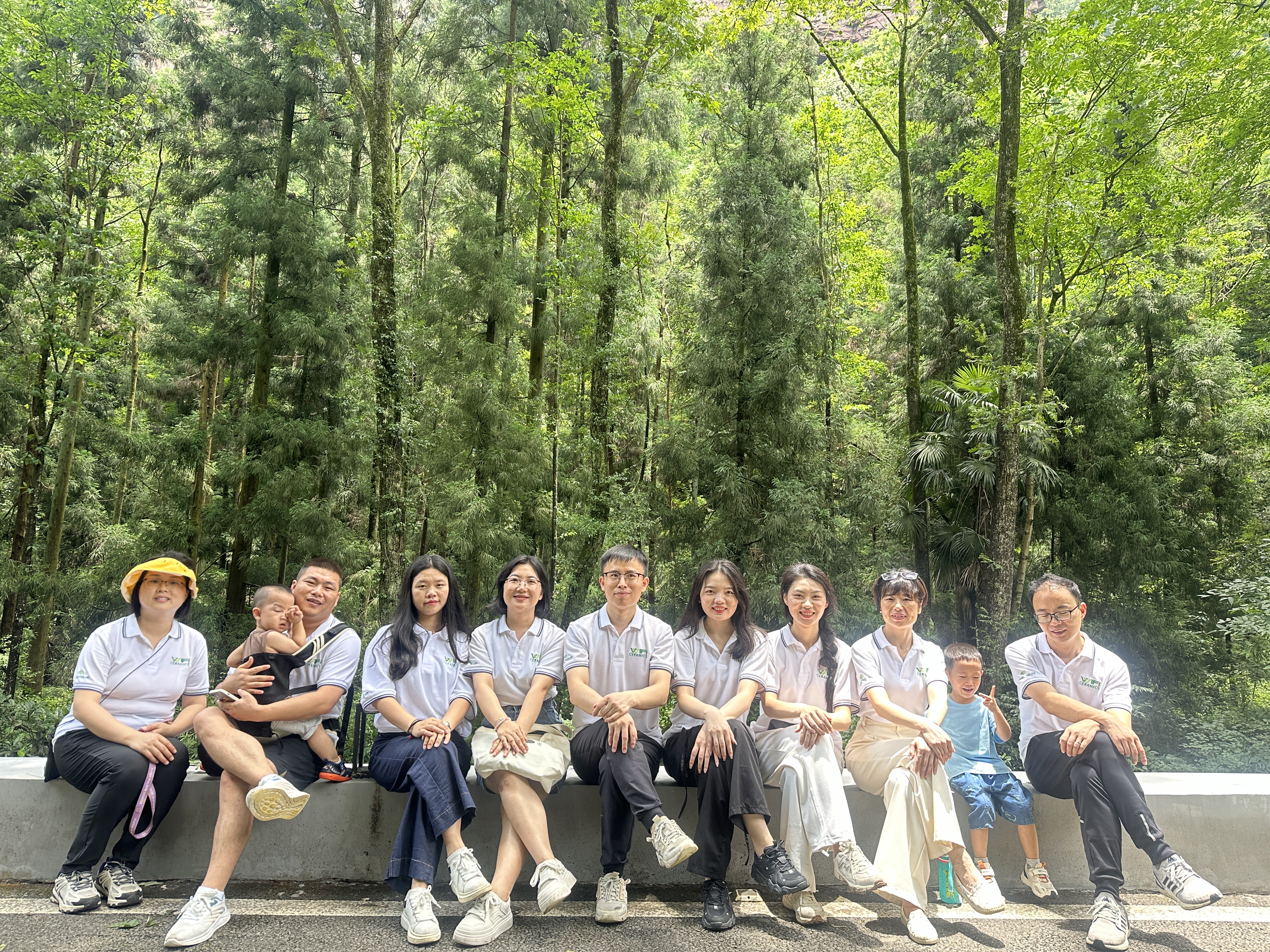 Aventura de construcci&oacute;n de equipos en Zhangjiajie National Forest Park 